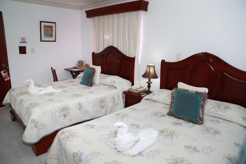 Hotel Los Jardines Santiago De Los Caballeros Dış mekan fotoğraf