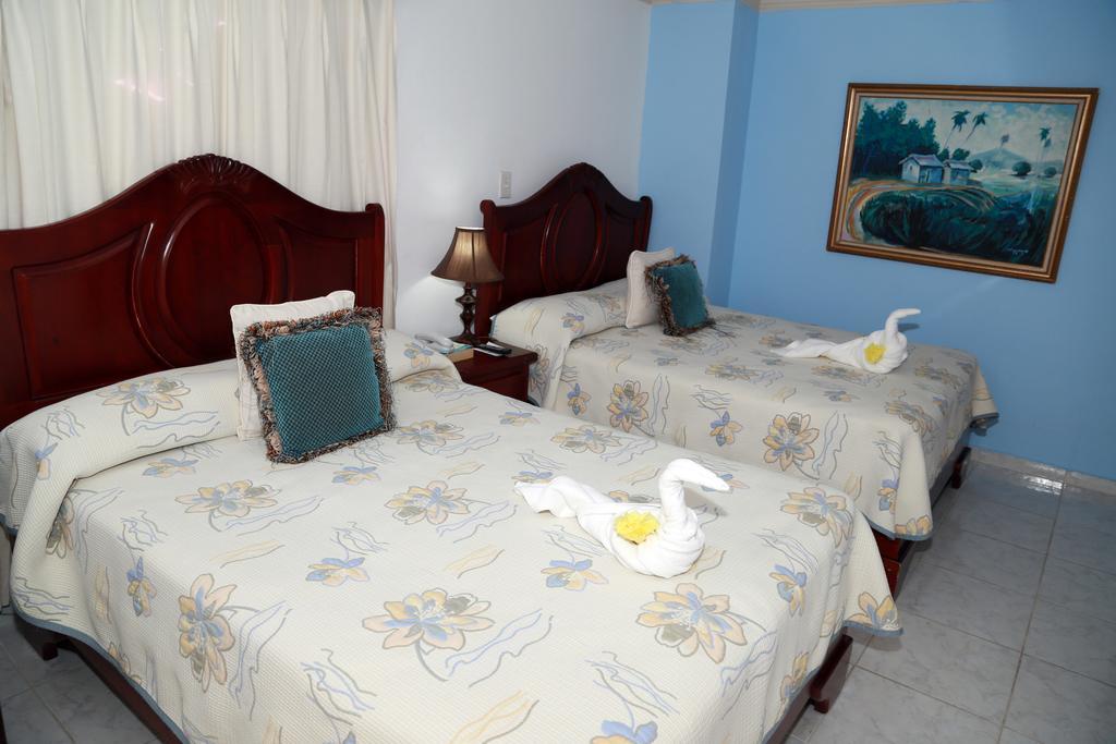 Hotel Los Jardines Santiago De Los Caballeros Dış mekan fotoğraf