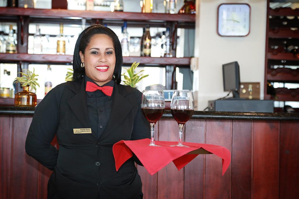 Hotel Los Jardines Santiago De Los Caballeros Dış mekan fotoğraf