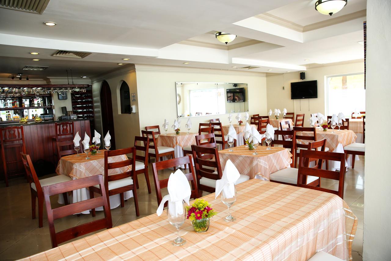Hotel Los Jardines Santiago De Los Caballeros Dış mekan fotoğraf