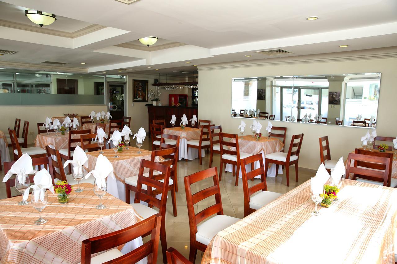 Hotel Los Jardines Santiago De Los Caballeros Dış mekan fotoğraf