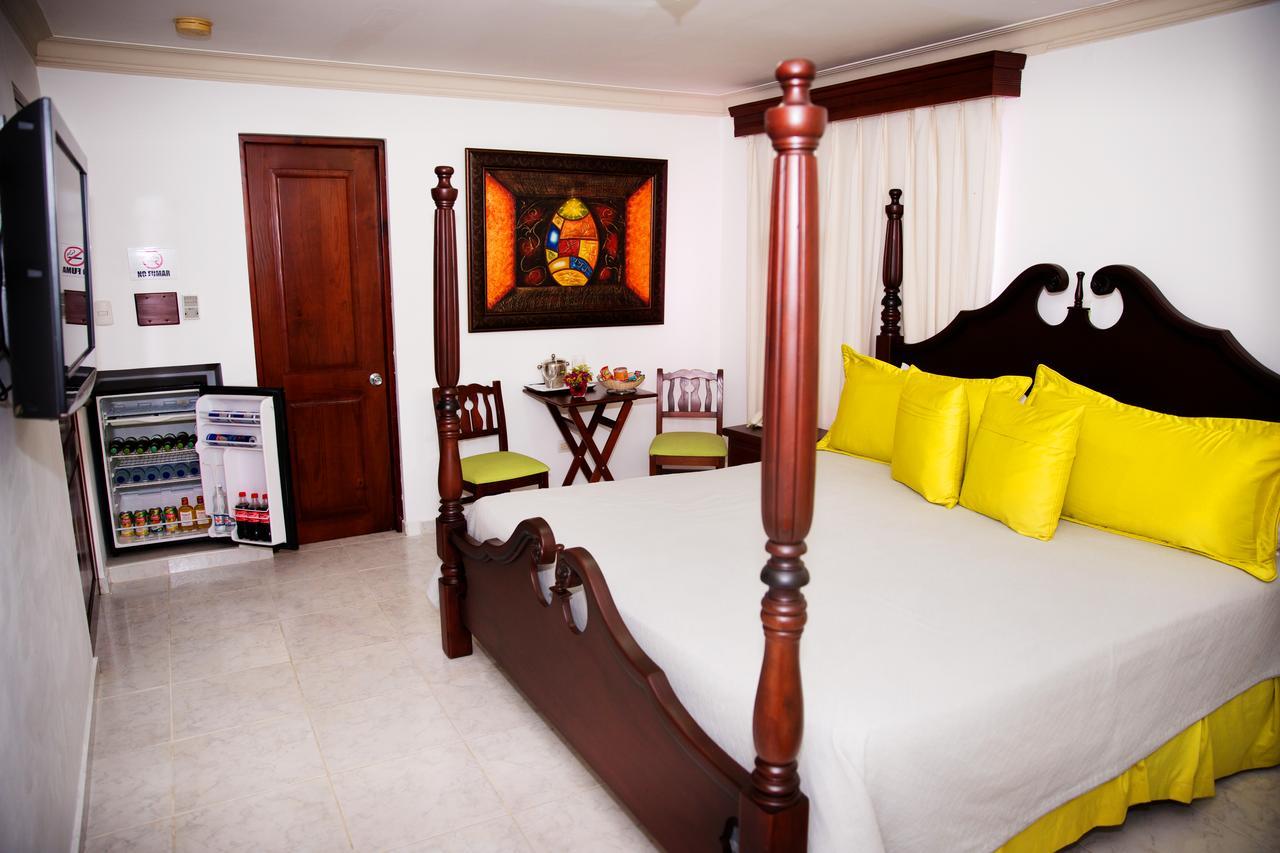 Hotel Los Jardines Santiago De Los Caballeros Dış mekan fotoğraf