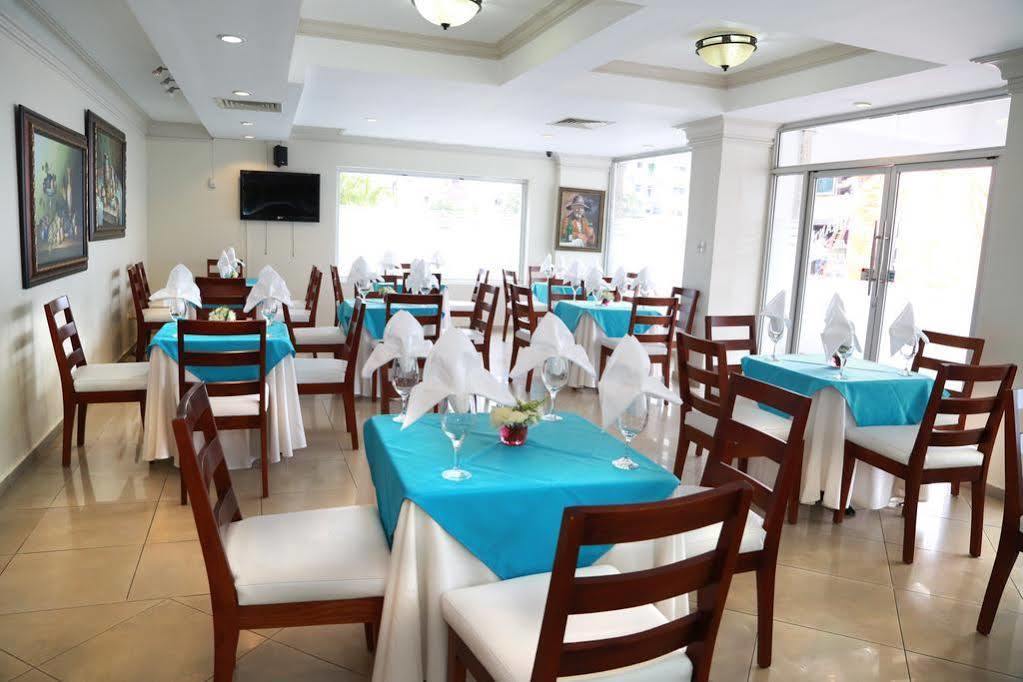 Hotel Los Jardines Santiago De Los Caballeros Dış mekan fotoğraf